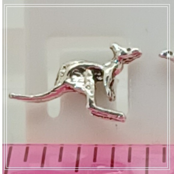 Vintage Jewelry - Vintage 1990s Sterling Silver Kangaroo Stud Earrings Australian Outback Jewelry